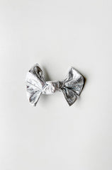 METALLIC BOW HAIR PIN