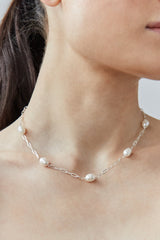 FLOATING NATURAL PEARL CHAIN NECKLACE