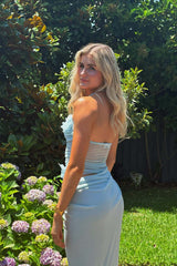 Halter White 3D Flowers Cutout Fitted Dress