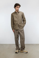 CLASSIC BUTTON-UP SHIRT
