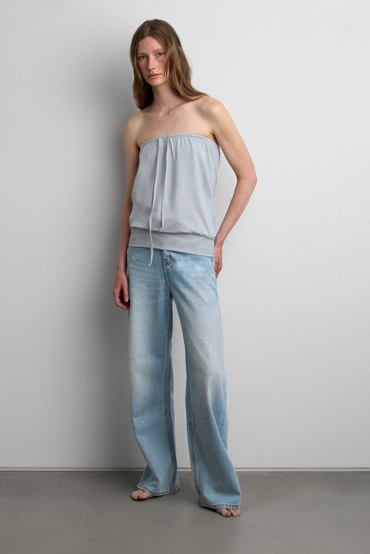 HALTER NECK TUBE TOP