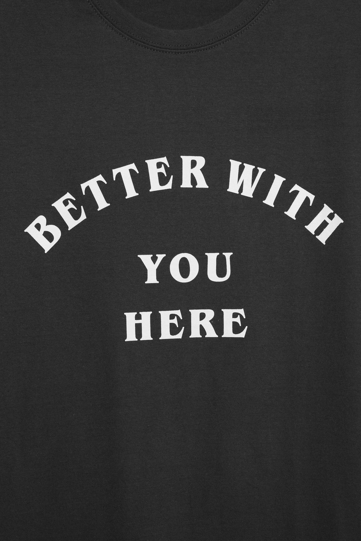 GRAPHIC T-SHIRT