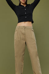 COLLARED BUTTON FRONT TOP